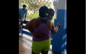 VIRAL: Pacientes con Covid-19 bailan en el hospital de Cumaná a pesar de la pandemia (Video)