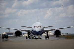 Autoridades de EEUU investigan a Boeing por posible falsificación de registros del avión 787