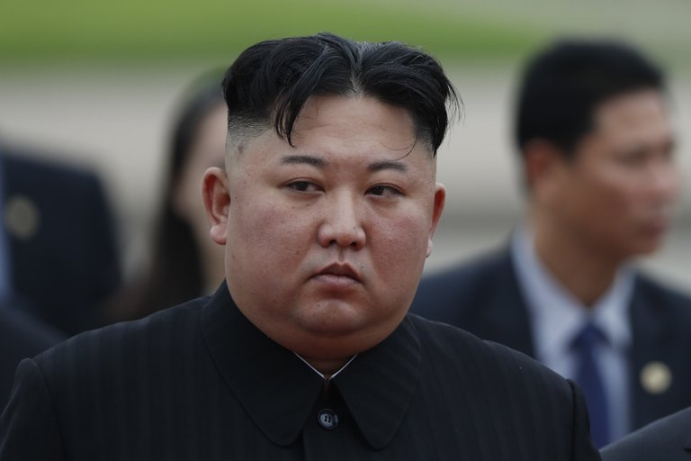 Kim Jong Un prohíbe a los adolescentes cortes de pelo y música que a él no le gusten