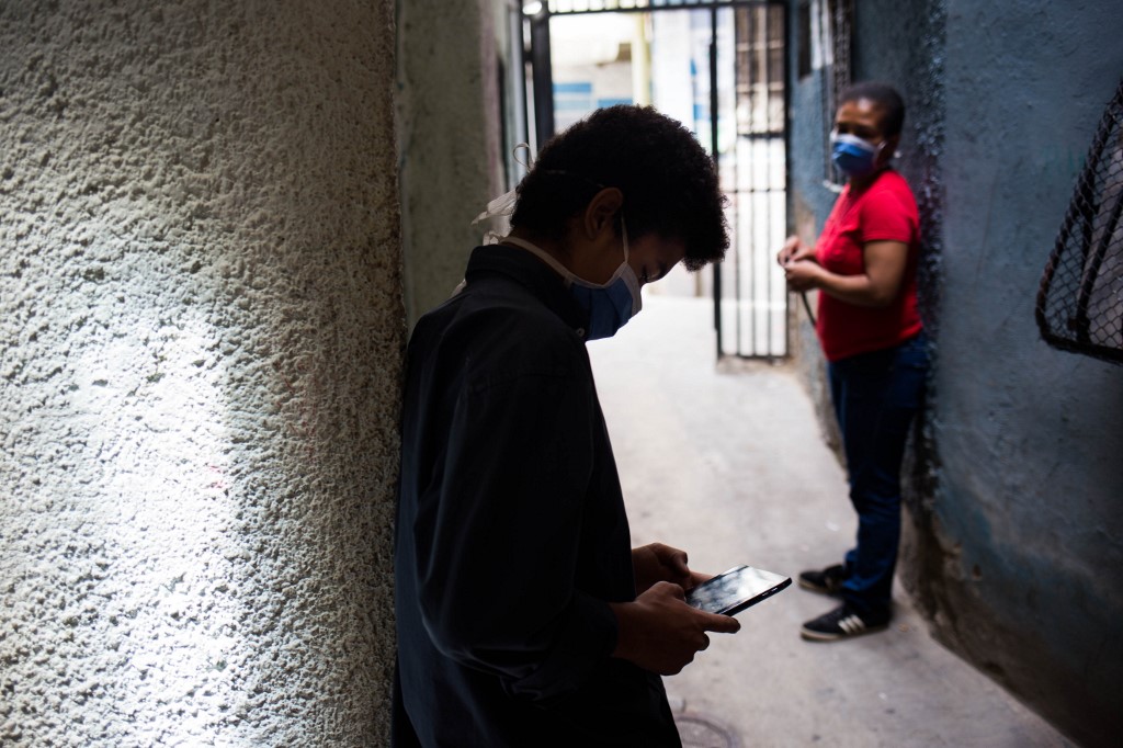 AP: La pandemia amenaza a la próxima generación de Venezuela y América, según Unicef