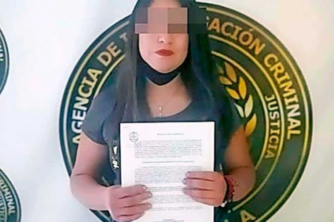 Mexicana obligaba a sus hijos a que la vieran mientras tenía sexo con su pareja