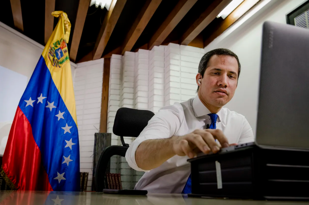 Guaidó: Al ratificar sus medidas de presión, la UE reafirma que no reconocerá la farsa electoral