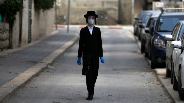 En Israel, la pandemia impulsa a los ultraortodoxos a alejarse de su entorno