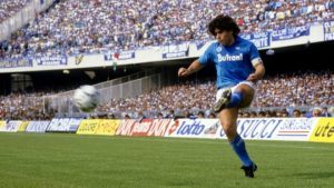 Estadio de Napoli pasará a tomar el nombre de Diego Maradona por instrucciones de su alcalde