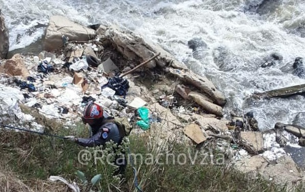 Por cuarto día consecutivo, continúa búsqueda de sexagenaria arrojada al río Guaire (FOTOS)