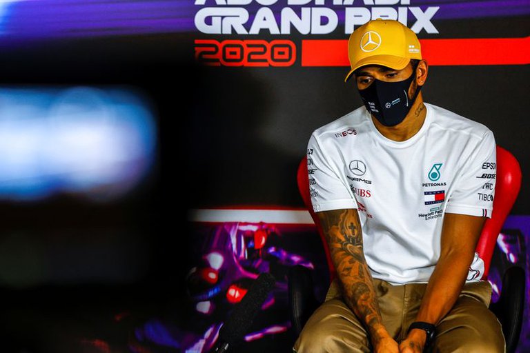 Lewis Hamilton habló sobre las consecuencias físicas que padece tras superar el coronavirus