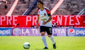 El mediocampista venezolano Robert Hernández se muda al fútbol boliviano