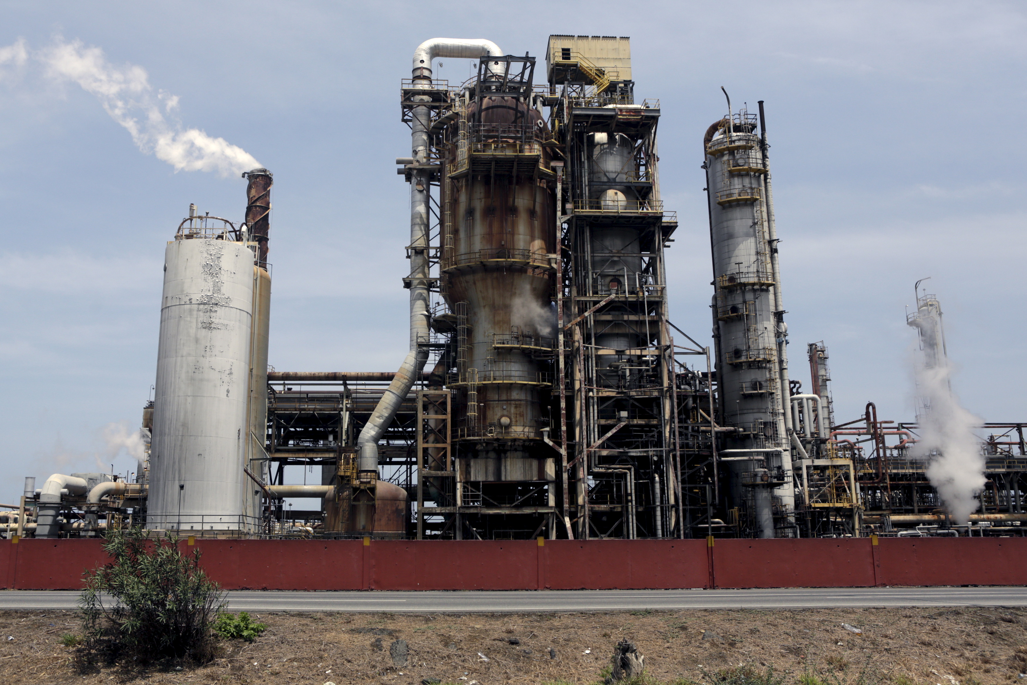 Incendio en refinería El Palito mantuvo en zozobra a vecinos de la zona