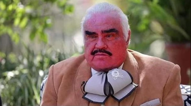 No lo perdonaron: Vicente Fernández genera memes en internet por su radical aumento de peso