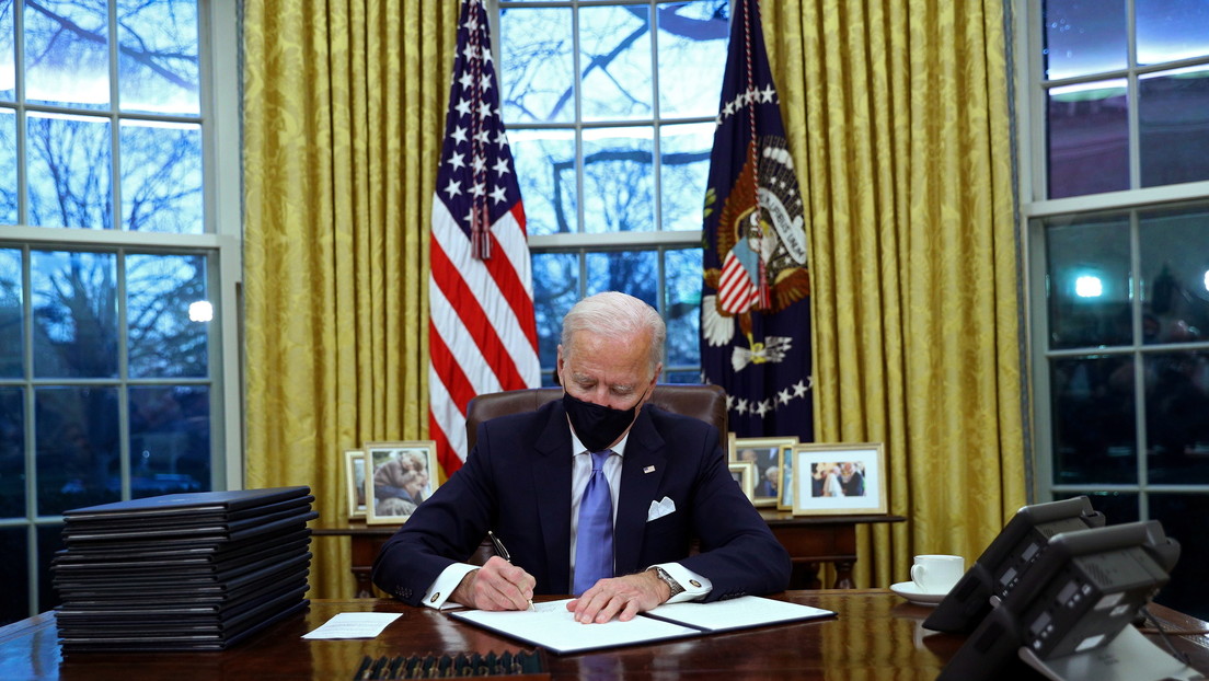 Biden firmó una orden ejecutiva que pone fin a la emergencia nacional en la frontera con México