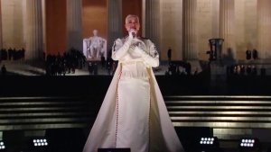 Fuegos artificiales y explosión de luz: Así fue la espectacular actuación de Katy Perry en el “Celebrating America”