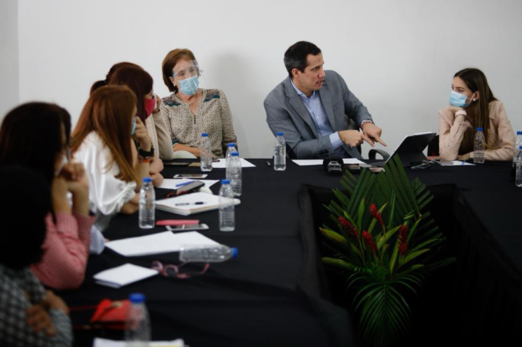 Guaidó llamó a la movilización el 12 de febrero tras encuentro con mujeres líderes