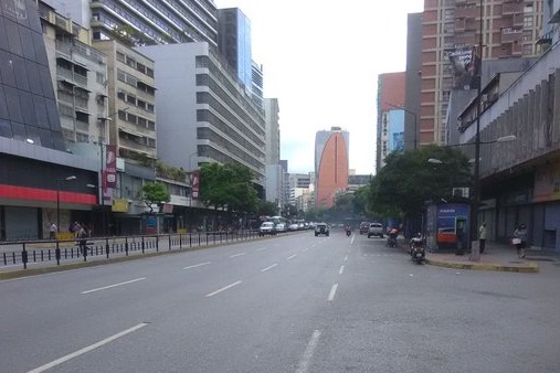 Cuarentena radical: Así luce la avenida Francisco de Miranda este #8Mar (FOTO)
