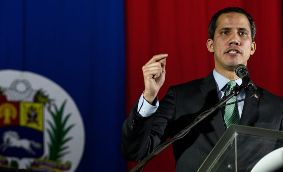 Guaidó condenó censura de la dictadura chavista y expresó su apoyo a El Nacional