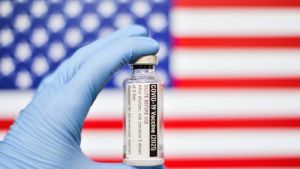 EEUU desarrolla un plan para administrar la tercera dosis de la vacuna contra el Covid-19