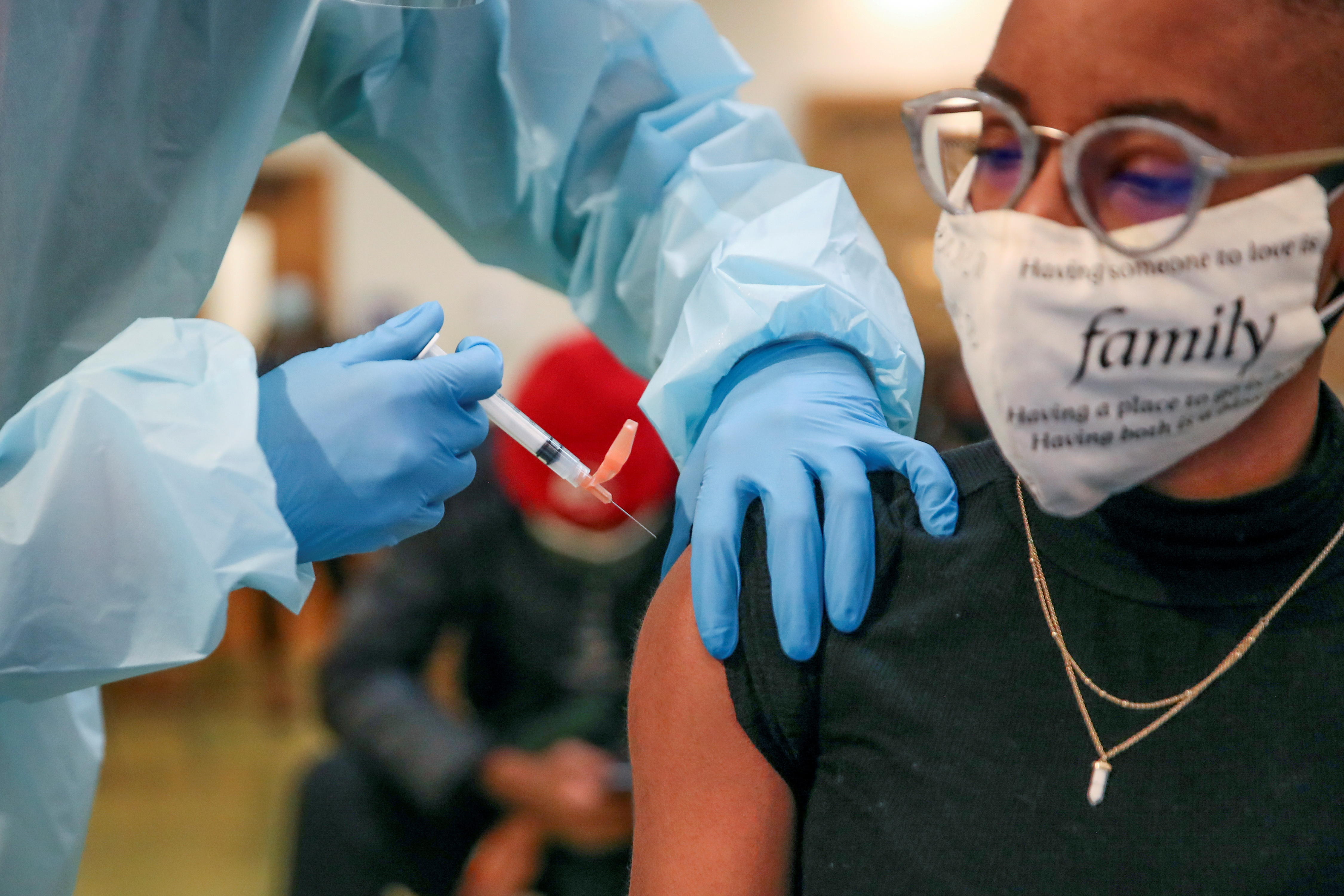 EEUU cuenta ya con cien millones de personas completamente vacunadas