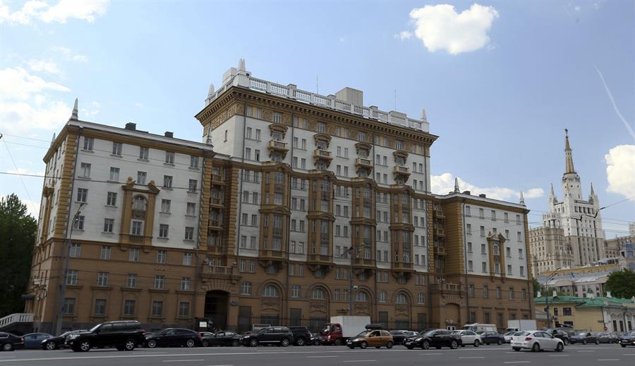 La embajada de EEUU en Moscú reduce su personal consular en un 75 %