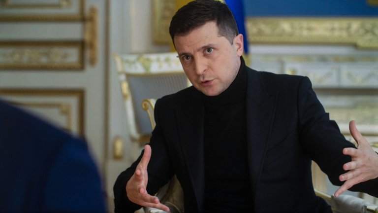 Presidente ucraniano desmiente a los rusos: “No hemos visto todavía ninguna retirada”