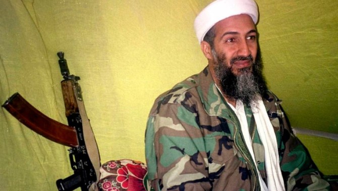 “Probaban armas químicas con mis perros”: el hijo de Osama Bin Laden reveló detalles macabros de su padre