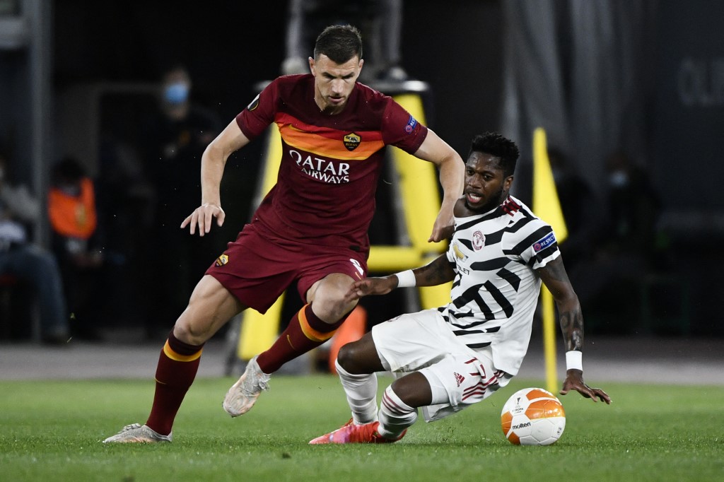 Manchester United pasó a la final de Europa League pese a caer en Roma