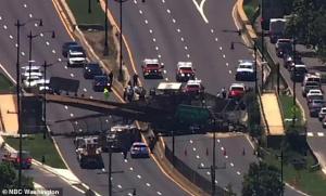 Al menos seis heridos después de que puente colapsara sobre un camión en autopista de Washington DC