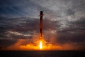 SpaceX retrasó el lanzamiento de un cohete y un refuerzo de regreso a Cabo Cañaveral