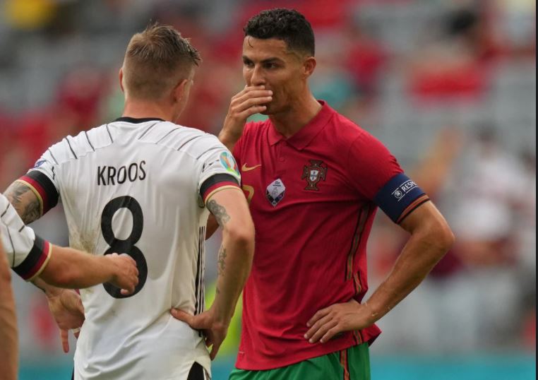 Kroos reveló el diálogo que tuvo con Cristiano Ronaldo tras el triunfo de Alemania