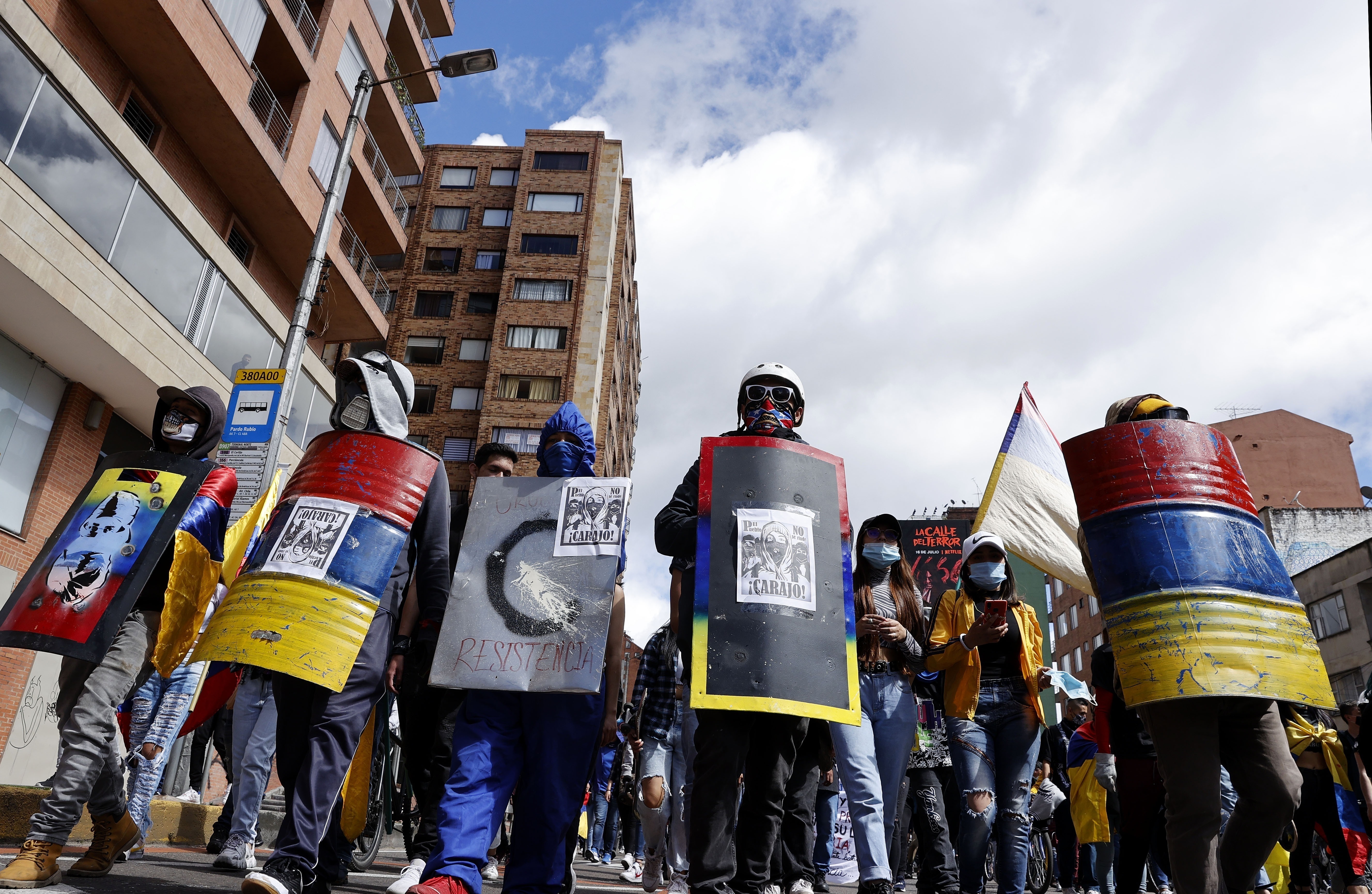 Protestas durante el Día de la Independencia en Colombia dejó unos 22 detenidos y 21 policías heridos