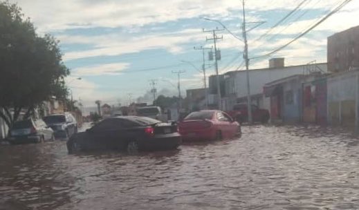 Desbordamiento del río Neverí puso en alerta a vecinos de Barcelona, Anzoátegui (VIDEOS)