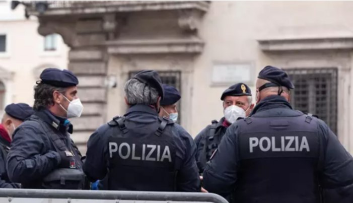 Asesinaron a Salvatore Lupo, político italiano investigado por corrupción y maltrato infantil