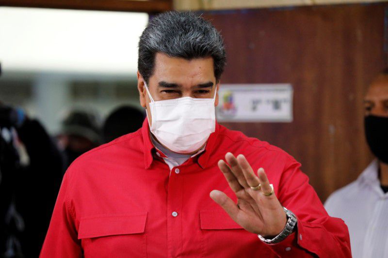 Arrestan a empresario de Miami por dar mantenimiento a aviones de combate de Maduro