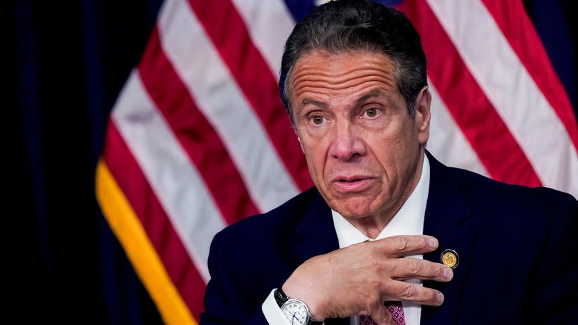 Cuomo recibirá una pensión de 50 mil dólares luego de su renuncia