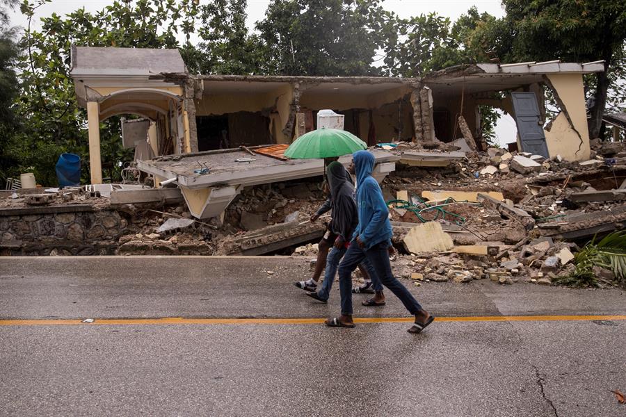 Tormenta Grace no da tregua en Haití luego de tres días del fuerte terremoto (VIDEOS)