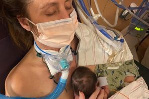 Madre de Arizona no vacunada dio a luz mientras estaba en coma por Covid-19