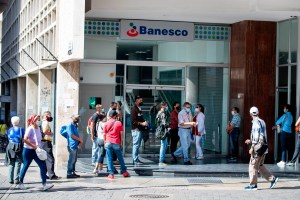 Venezuela: Banca pública y privada prestará servicio regular este #2Oct