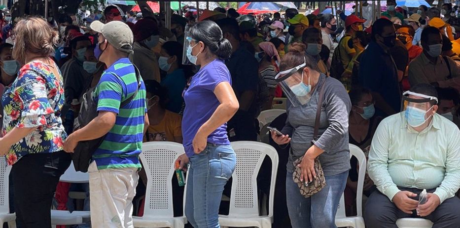 ¿Por qué los centros de vacunación en Nicaragua pueden ser focos de contagios de Covid-19?