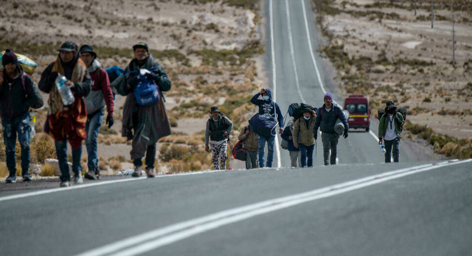 Chile reforzó vigilancia en frontera con Bolivia por masivo ingreso de migrantes venezolanos
