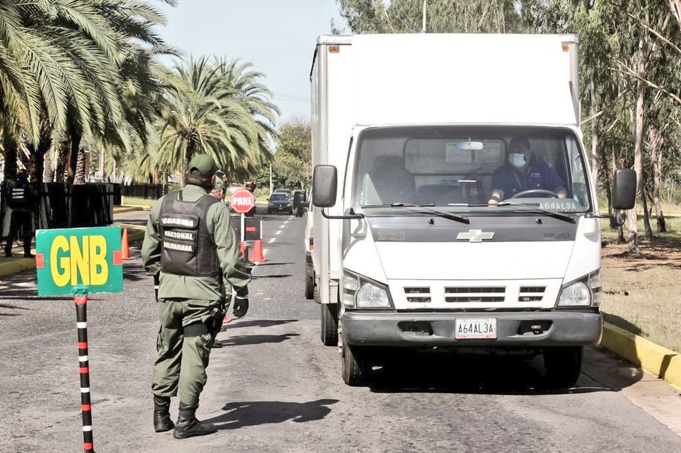Denuncian hostigamiento por parte de la GNB a transportistas que entran y salen del Táchira