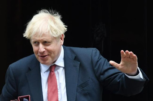 Boris Johnson llama a París a tranquilizarse tras la molestia expresada por la crisis de los submarinos