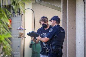 Policía investiga misteriosas cartas enviadas a los vecinos de los padres de Brian Laundrie