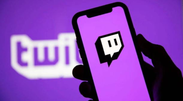 VIRAL: Streamer de Twitch sin espectadores es grabado por su mujer y gana 30.000 suscriptores en dos días