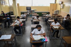 Disminución de horarios escolares en Venezuela implica menos horas de aprendizaje, según experto