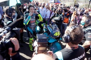 La conmovedora e ingeniosa despedida de Yamaha a Valentino Rossi, su más grande campeón