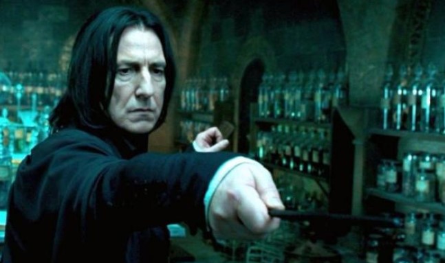 Así convencieron a Alan Rickman para interpretar a Snape en “Harry Potter”