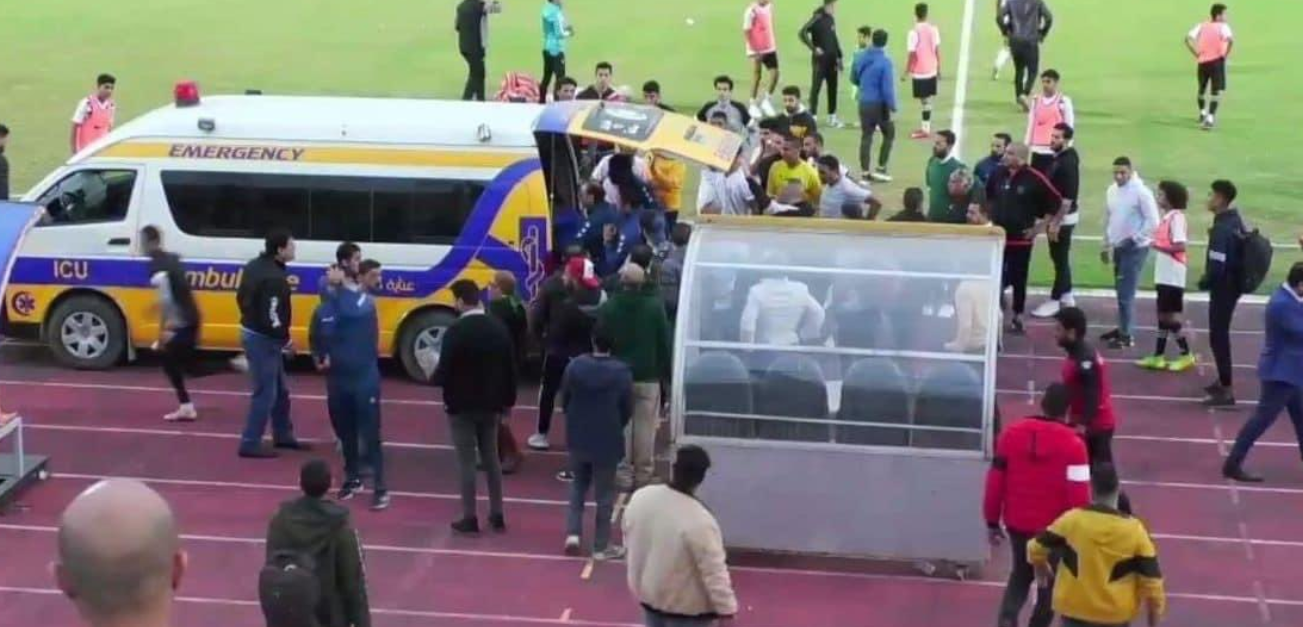 Entrenador de fútbol egipcio falleció tras celebrar un gol en el último minuto (VIDEO)