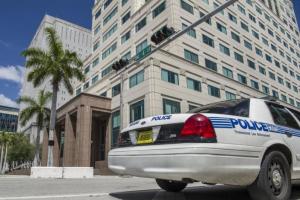 Por venganza: Mujer de Florida mató a cuchilladas a la mascota de su marido