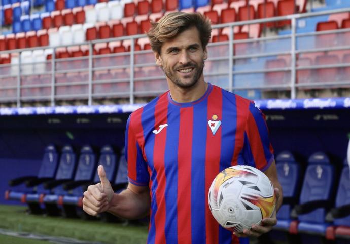El delantero del Eibar, Fernando Llorente positivo por Covid-19