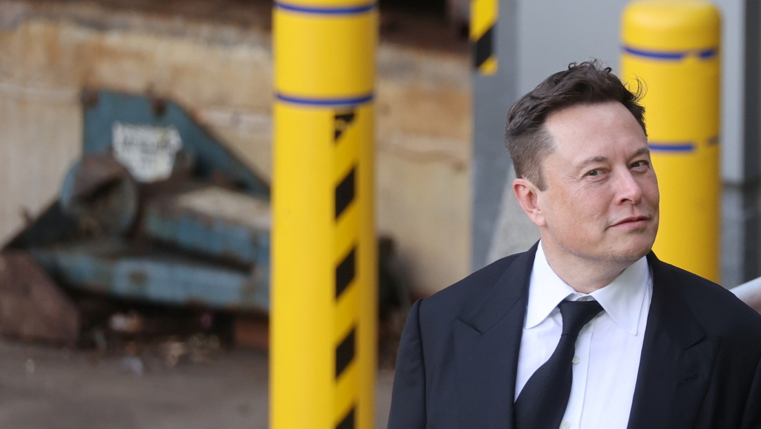 Chino se volvió VIRAL por su “escalofriante” parecido con Elon Musk (Video)