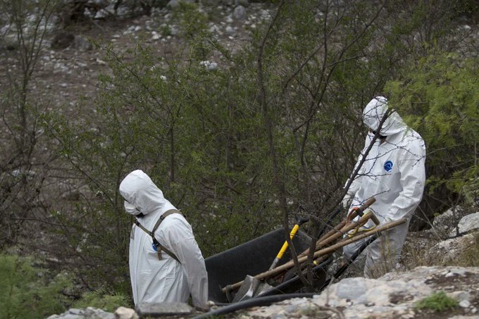 Fosa clandestina usada por un capo del Cártel de Sinaloa ocultaba nueve cuerpos en México