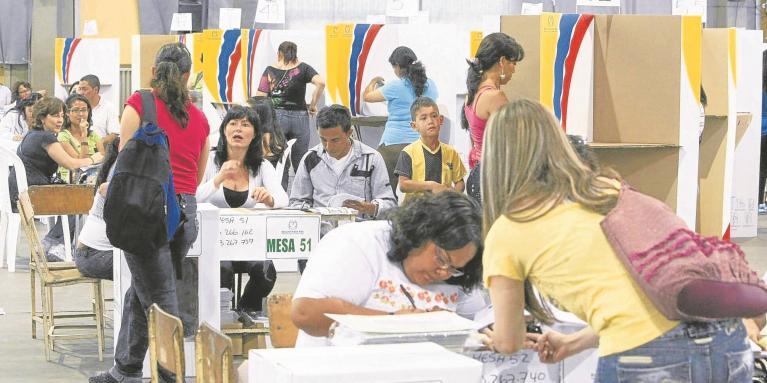 Elecciones en Colombia: ¿Cómo van las aspiraciones de los diez precandidatos?